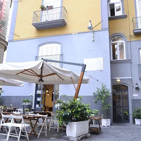 Apartment Sedile Di Porto Naples